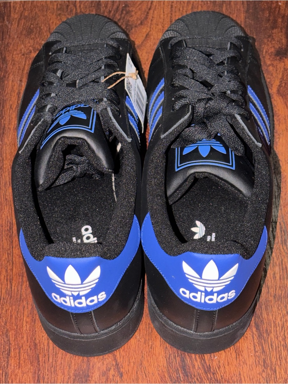 Adidas - Picture 6 of 9